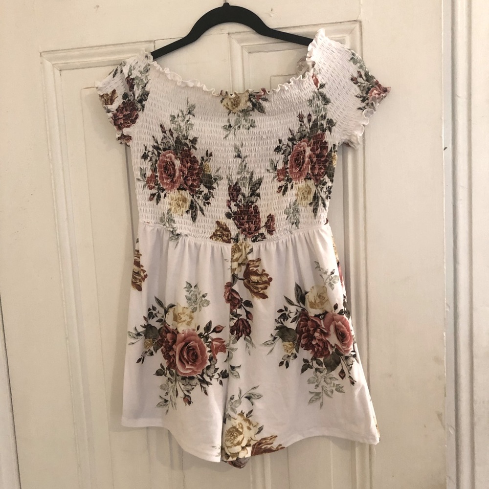 RUE21 Floral Romper